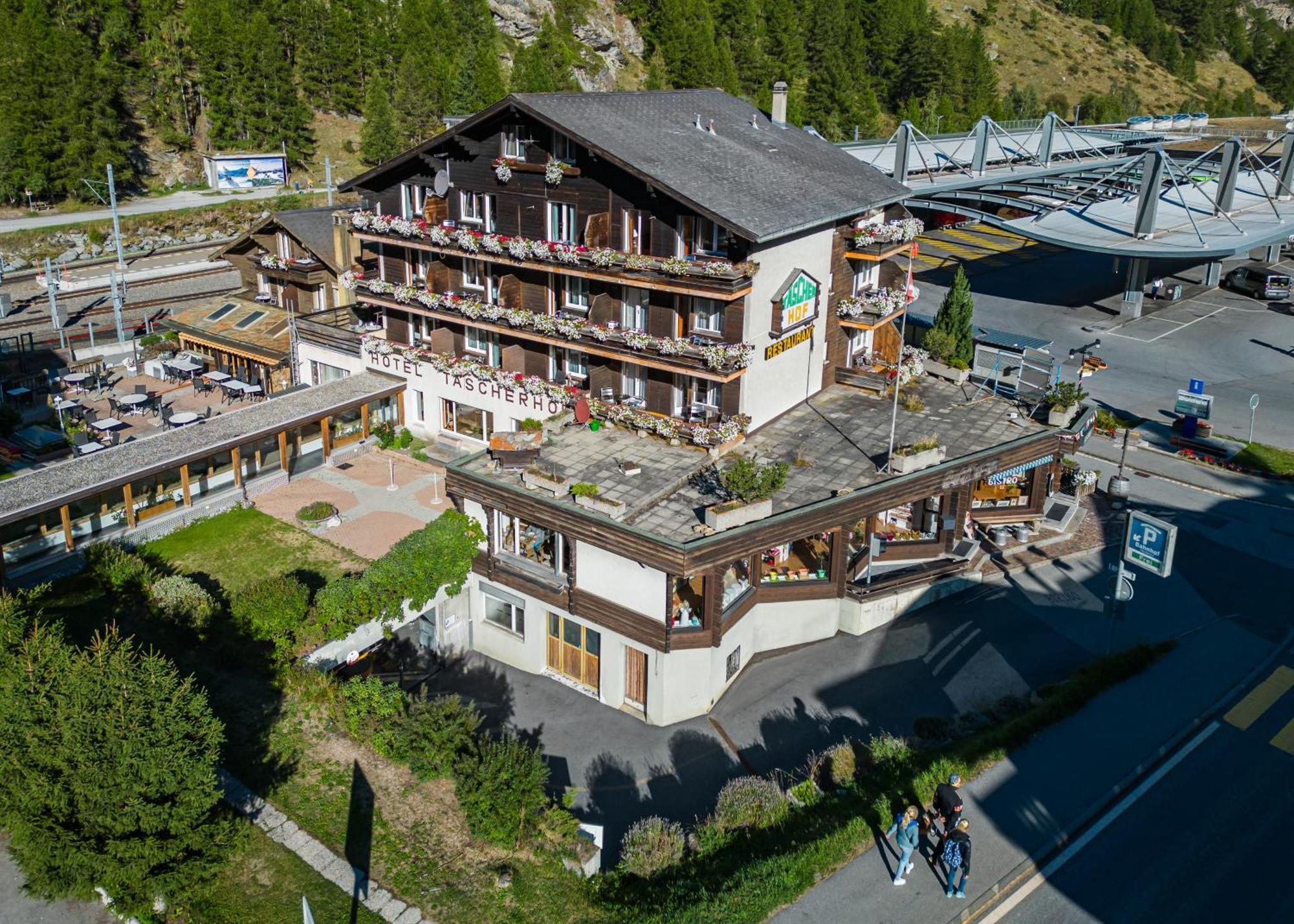 Hotel Taescherhof Täsch Exterior foto