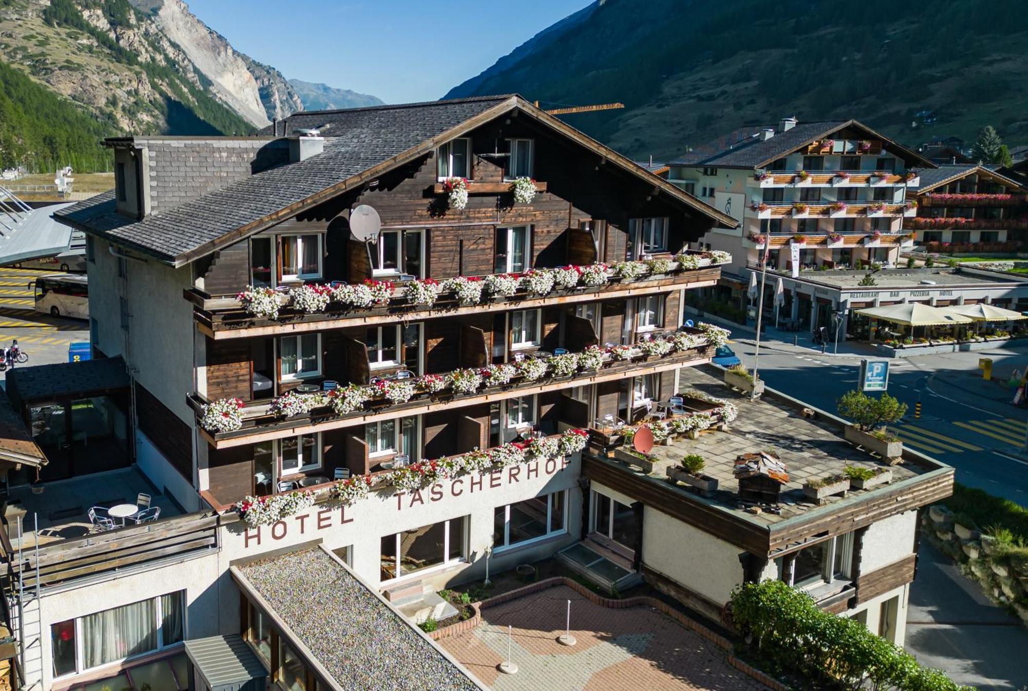 Hotel Taescherhof Täsch Exterior foto