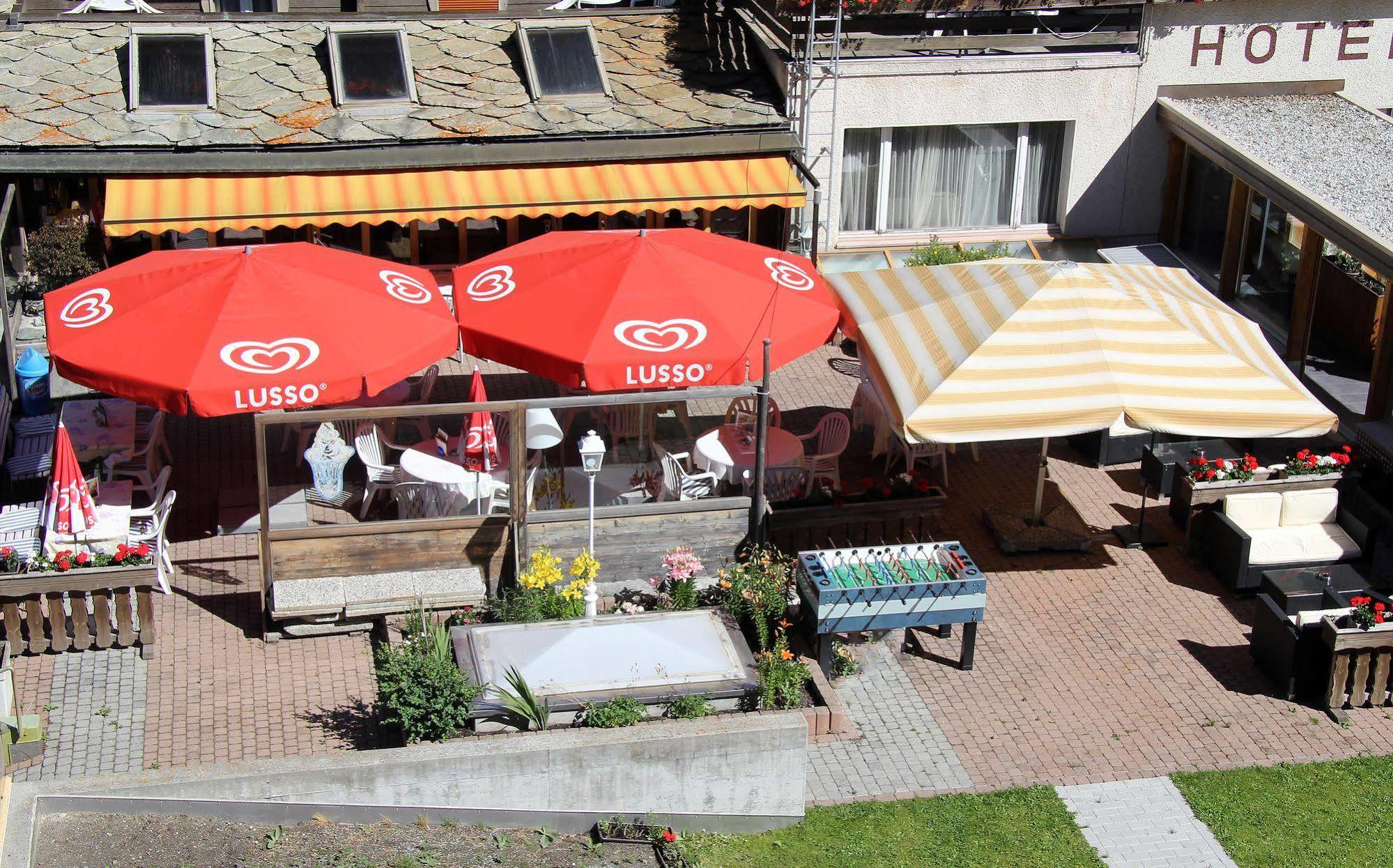 Hotel Taescherhof Täsch Exterior foto